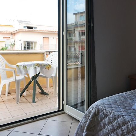 ホテル La Casa Degli Artisti 1 ネットゥーノ エクステリア 写真
