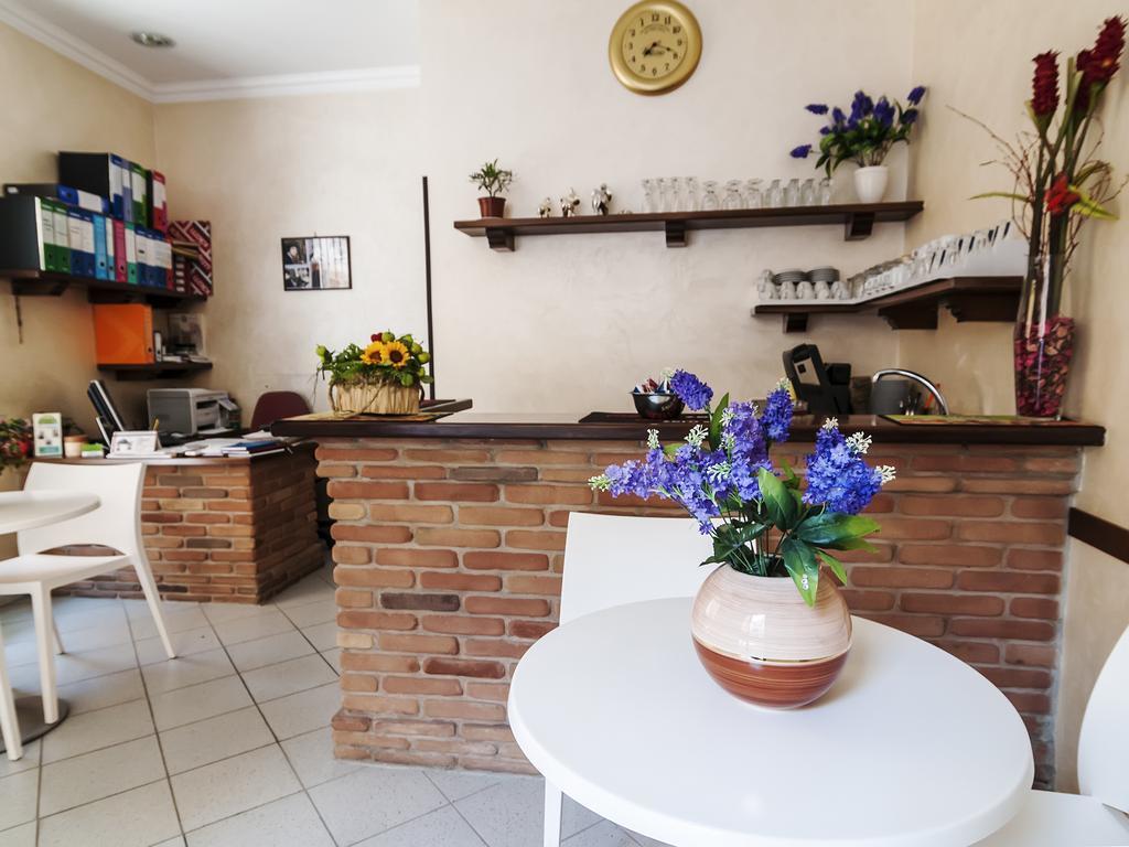 ホテル La Casa Degli Artisti 1 ネットゥーノ エクステリア 写真